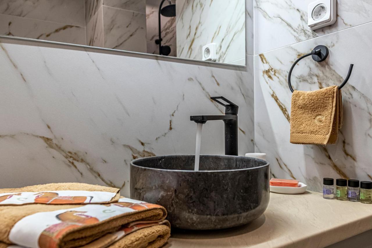 Psyche & Eros Mythical Suites Athens Luaran gambar